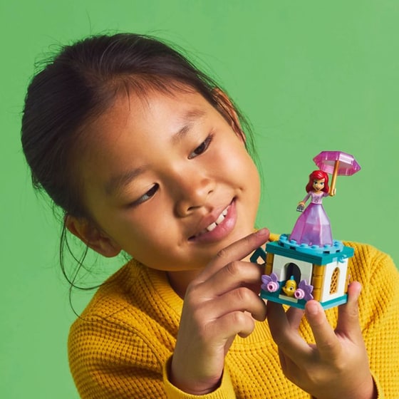 LEGO® Disney Twirling Ariel (43259) image 10