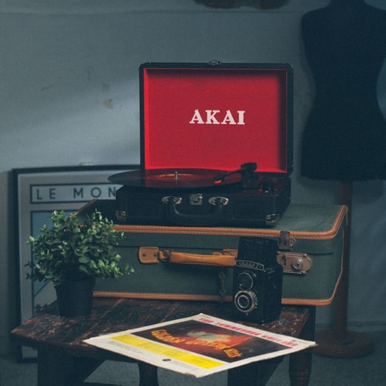 Πικάπ Akai ATT-E10 Με Ενσωματωμένα Ηχεία - Μαύρο image 14