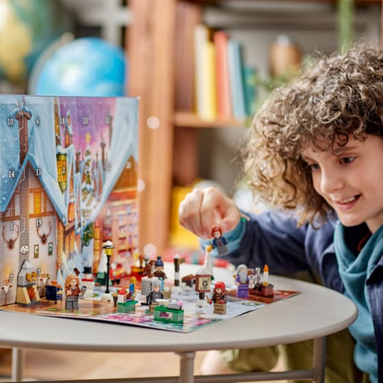 LEGO® Harry Potter™ Advent Calendar 2023 (76418) image 1