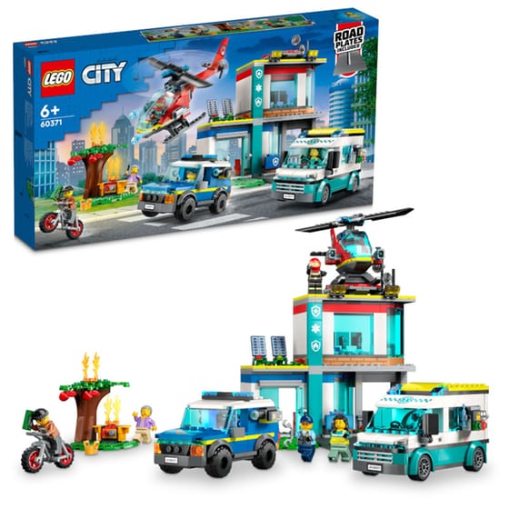 LEGO® City Police Emergency Vehicles HQ (60371) image 6