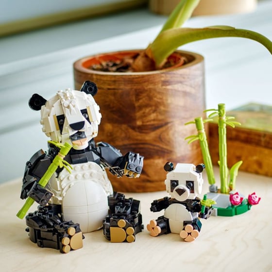 LEGO® Creator Wild Animals: Panda Family (31165) image 11
