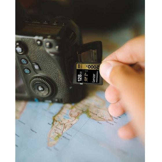 Lexar Professional SDXC 128GB 2000x Class 10 U3 V90 UHS-II image 1