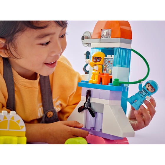 LEGO® Duplo 3in1 Space Shuttle Adventure (10422) image 4