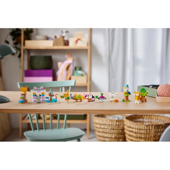 LEGO® Classic Creative Pets (11034) image 5