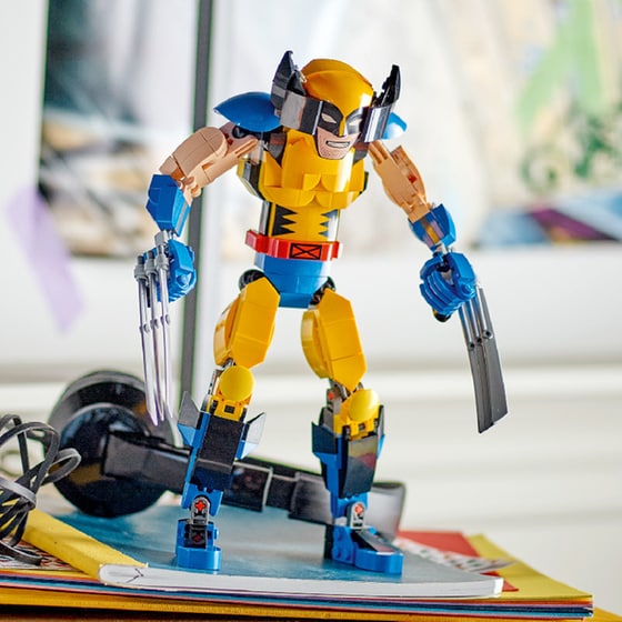 LEGO® Marvel Wolverine Construction Figure (76257) image 5