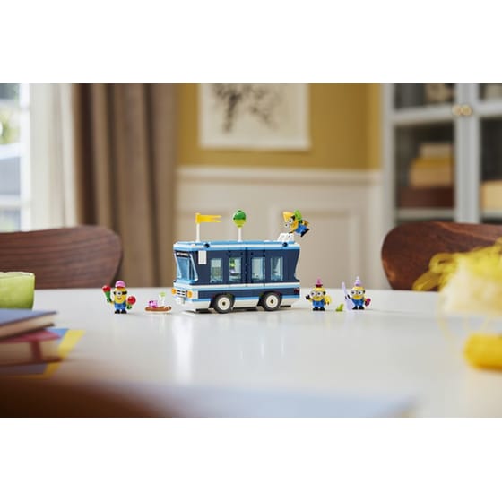 LEGO® Despicable Me Minions' Music Party Bus (75581) image 8