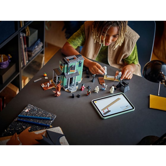 LEGO® Creator 3in1 Haunted Mansion (31167) image 4