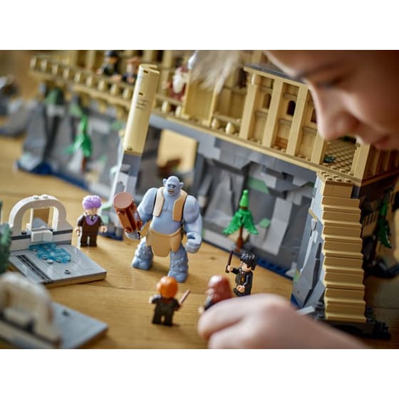 LEGO® Harry Potter Hogwarts™ Castle: The Great Hall (76435) image 9