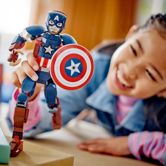 LEGO® Marvel Captain America Construction Figure (76258) image 2
