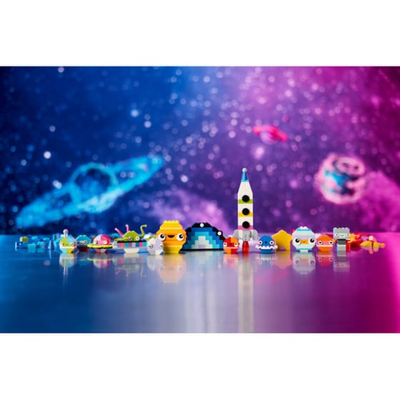 LEGO® Classic Creative Space Planets (11037) image 9