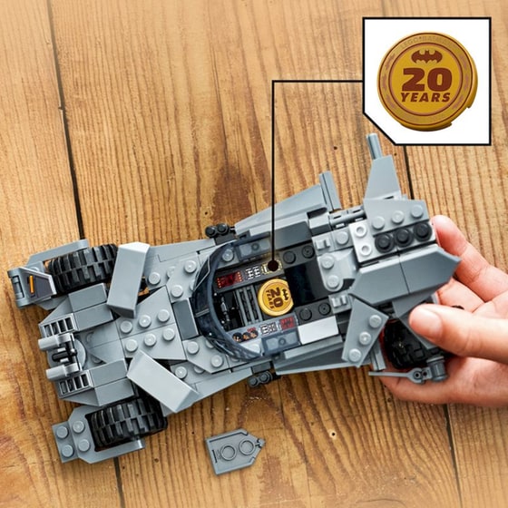 LEGO® DC Batman™ Batman v Superman™ Batmobile™ (Μπάτμομπιλ) (76331) image 6