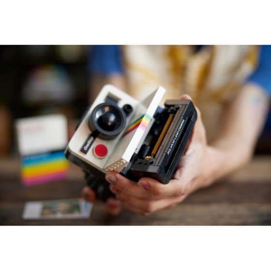 LEGO®Ideas Polaroid OneStep SX-70 Camera (21345) image 11