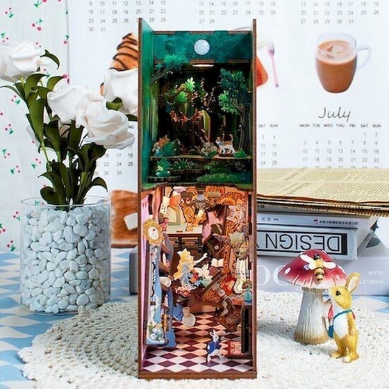 DIY 3D Puzzle Book Nook Kit Βιβλιοστάτης - Alice in Wonderland image 3