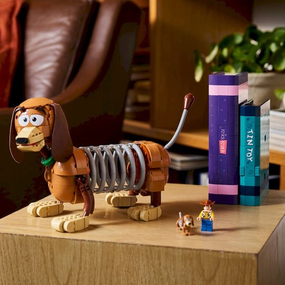 LEGO® ǀ Disney and Pixar Βιβλιοστάτες Σούστας από το Toy Story (43301) image 7