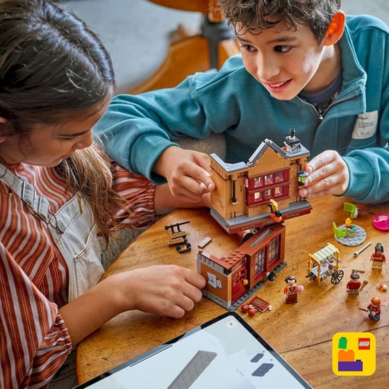 LEGO® Harry Potter™ Ποιοτικός Εξοπλισμός για το Κουίντιτς & Κατάστημα Παγωτών (76452) image 7