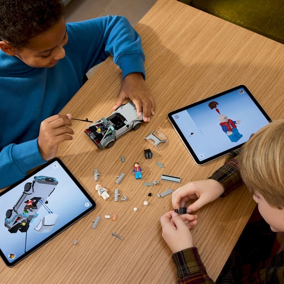 LEGO® Speed Champions Time Machine from Back to the Future (77256) image 4