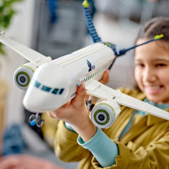 LEGO® City Passenger Airplane (60367) image 7
