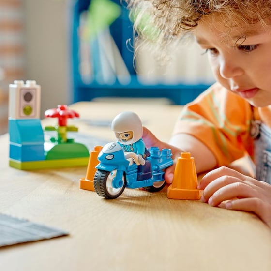 LEGO® DUPLO® Town Μπλε Αστυνομική Μοτοσικλέτα (10471) image 4