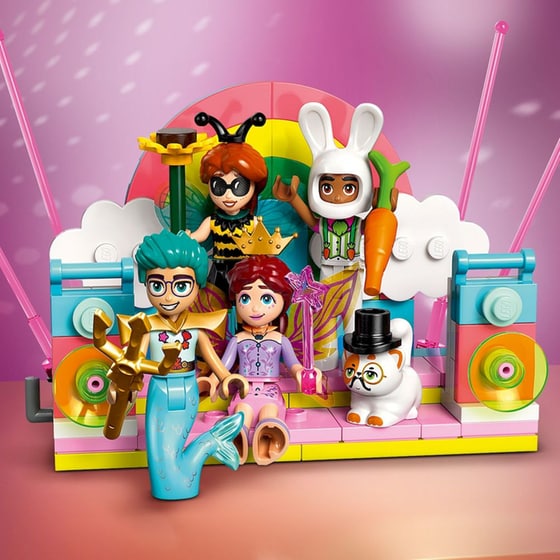 LEGO® Friends Costume Party with Unicorn & Fairy (42661) image 6