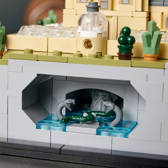 LEGO® Hogwarts™ Castle and Grounds (76419) image 5