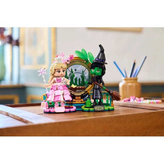 LEGO® Wicked Elphaba & Glinda Figures (75682) image 4