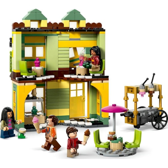 LEGO® Harry Potter Quality Quidditch™ Supplies & Ice Cream Parlour (76452) image 4