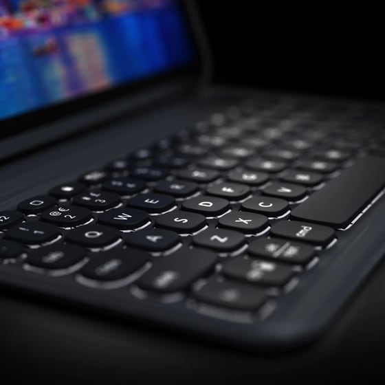 ZAGG Pro Keys Πληκτρολόγιο για iPad 10.2" (9th Gen) & iPad Pro 9.7" - Charcoal (UK) image 1