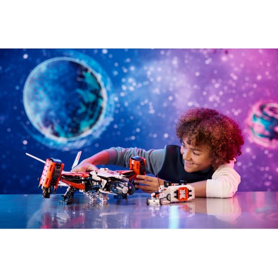 LEGO® Technic Space VTOL Heavy Cargo Spaceship LT81 (42181) image 9