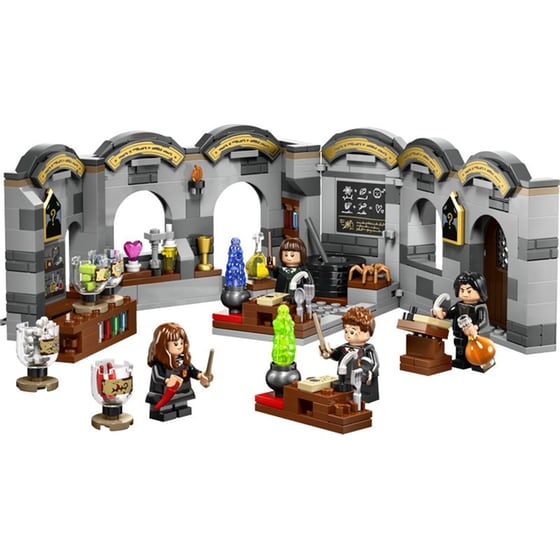 LEGO® Harry Potter Hogwarts™ Castle: Potions Class (76431) image 1