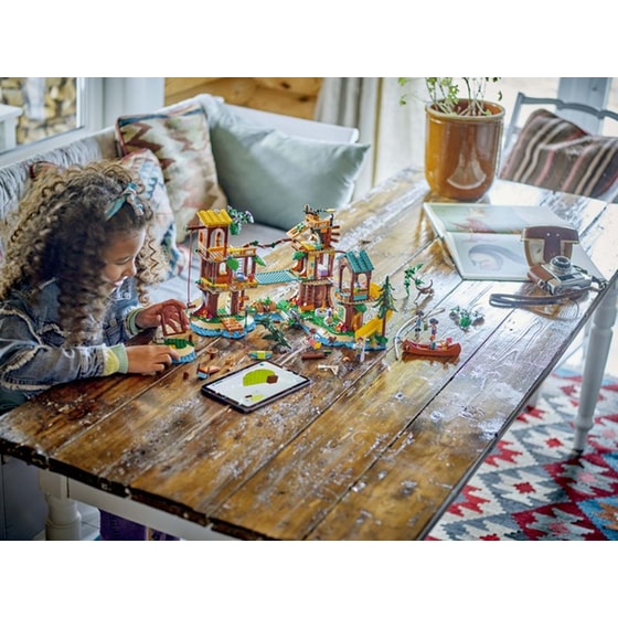 LEGO® Friends Adventure Camp Tree House (42631) image 5