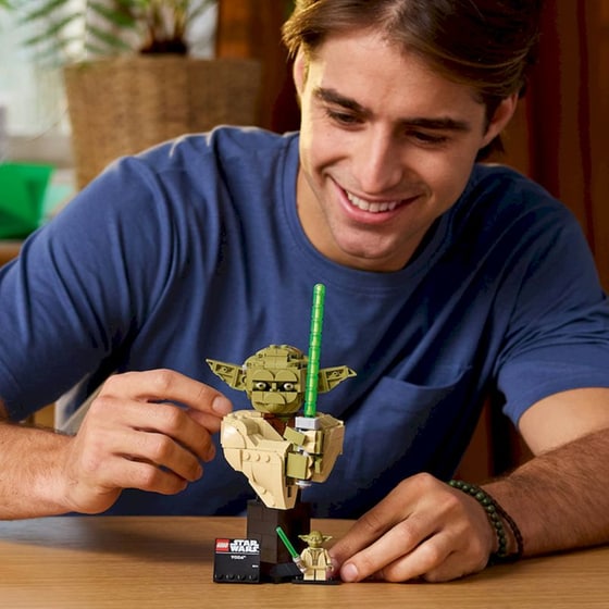 LEGO® Star Wars™ Προτομή του Yoda™ (75438) image 1