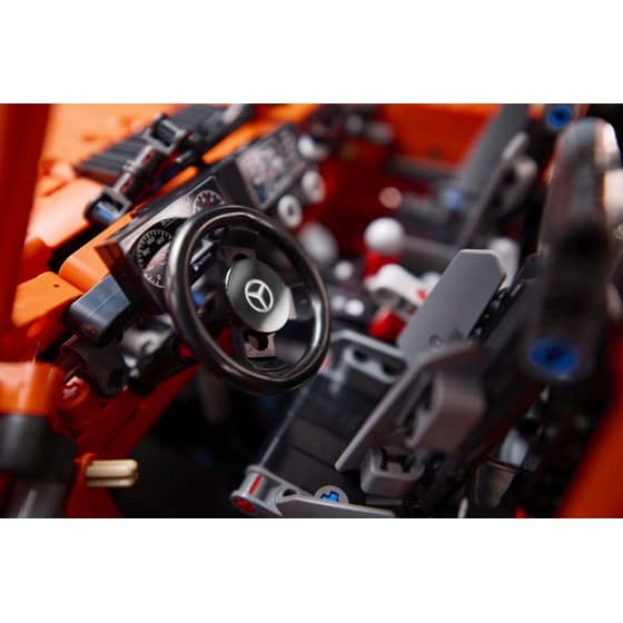 LEGO® Technic Mercedes-Benz G 500 PROFESSIONAL Line (42177) image 18