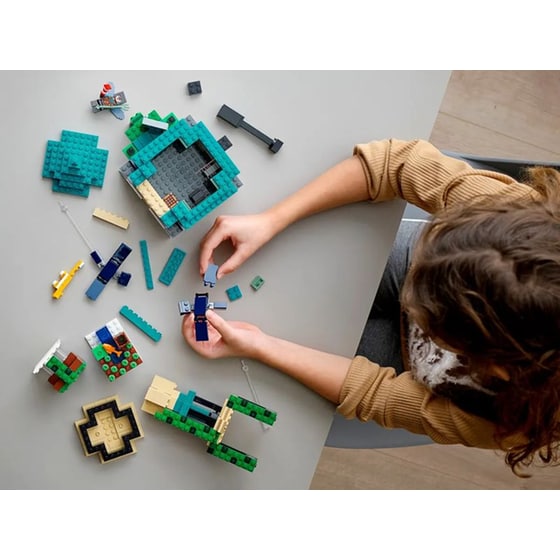 LEGO® Minecraft The Sky Tower (21173) image 5