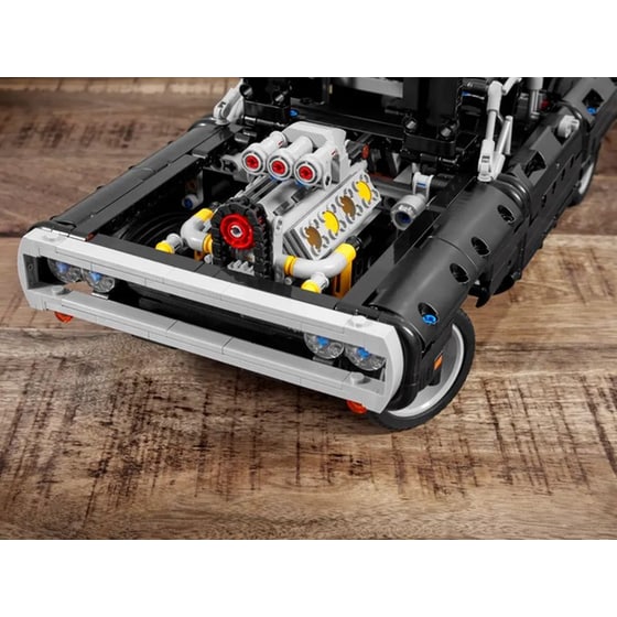 LEGO® Technic Dom's Dodge Charger Set (42111) image 10
