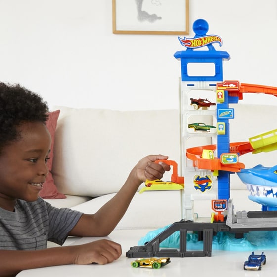 Mattel Hot Wheels City  Γκαράζ Με Καρχαρία (HDP06) image 4