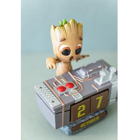 Διαρκές 3d Ημερολόγιο Marvel Groot Death Button image 3