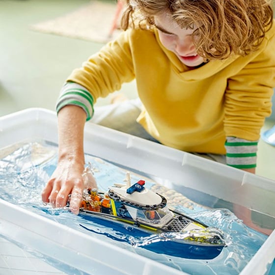 LEGO® City Police Boat Chase (60456) image 5