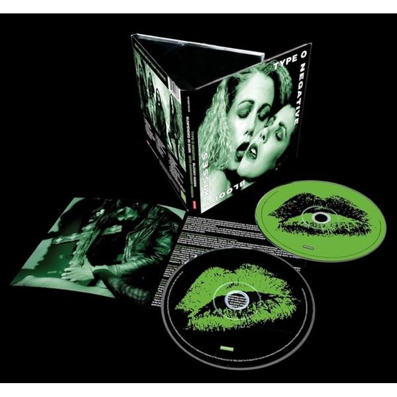 Bloody Kisses (Deluxe Edition) (2CD)