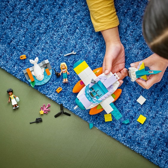 LEGO® Friends Sea Rescue Plane (41752) image 10