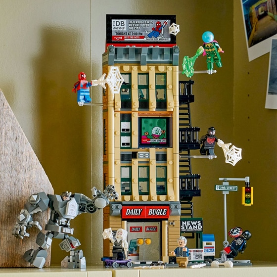 LEGO® Marvel Spider-Man vs. Mysterio: The Daily Bugle (76342) image 6