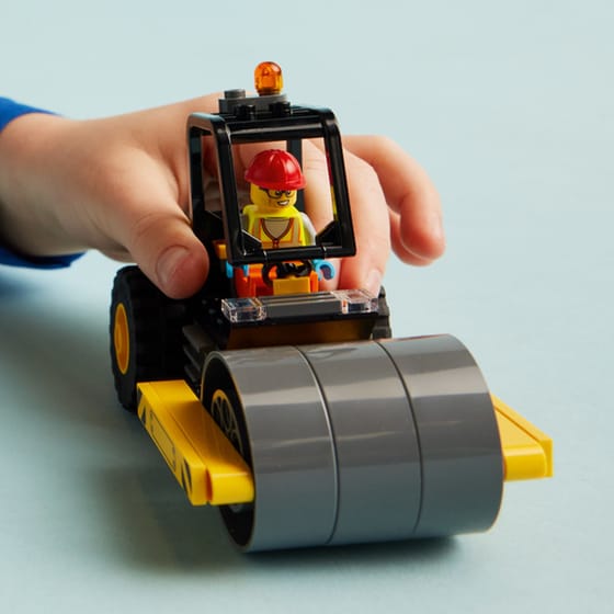 LEGO® City Construction Steamroller (60401) image 9