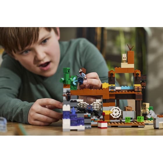 LEGO® Minecraft The Badlands Mineshaft (21263) image 5