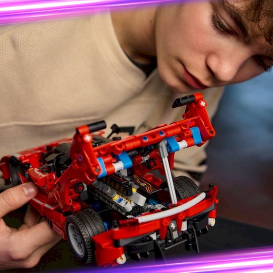 LEGO® Technic™ Ferrari FXX K (42212) image 4