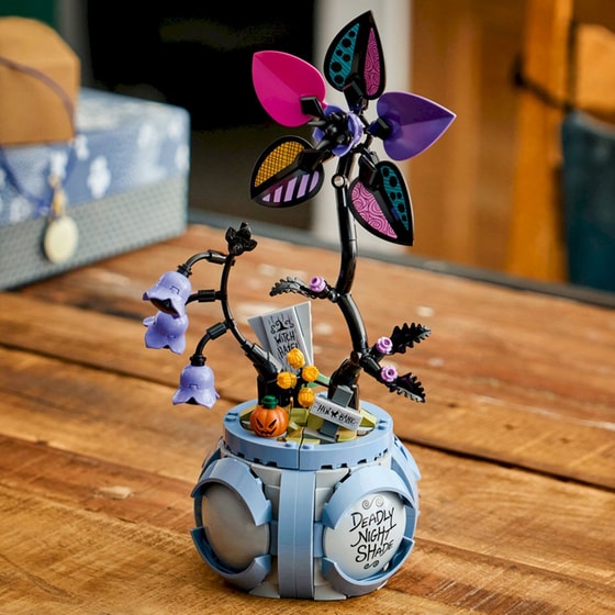 LEGO® Disney Sally's Flowerpot (43288) image 4