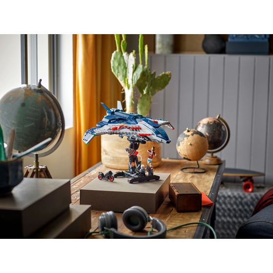 LEGO® Marvel Avengers: Age of Ultron Quinjet (76325) image 6