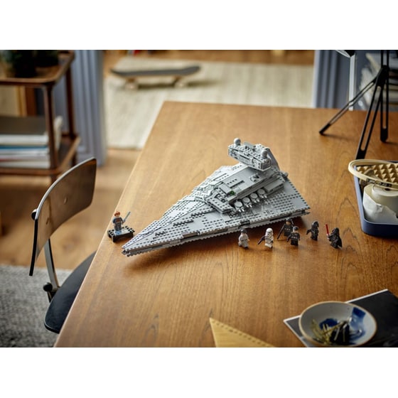 LEGO® Star Wars Imperial Star Destroyer™ (75394) image 12