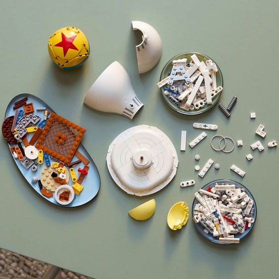 LEGO® Ideas Disney Pixar Luxo Jr. (21357) image 8
