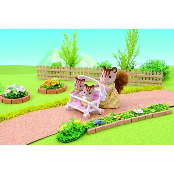 Sylvanian Families: Double Pushchair (4533) image 2