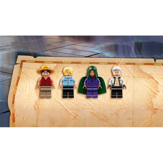 LEGO® One Piece Showdown with Captain Smoker (75642) image 13