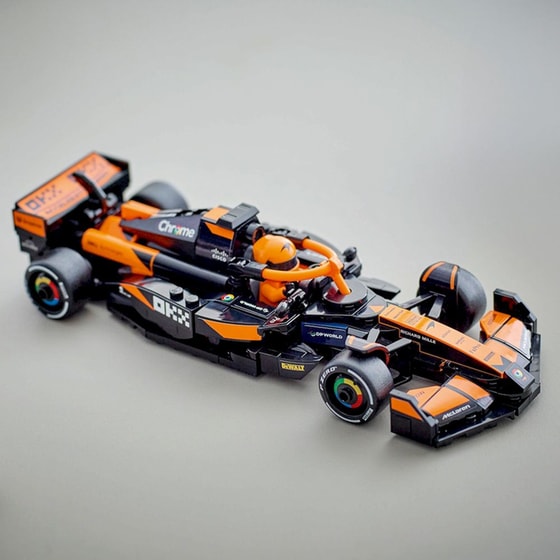 LEGO® Speed Champions McLaren F1® Team MCL38 (77251) image 4